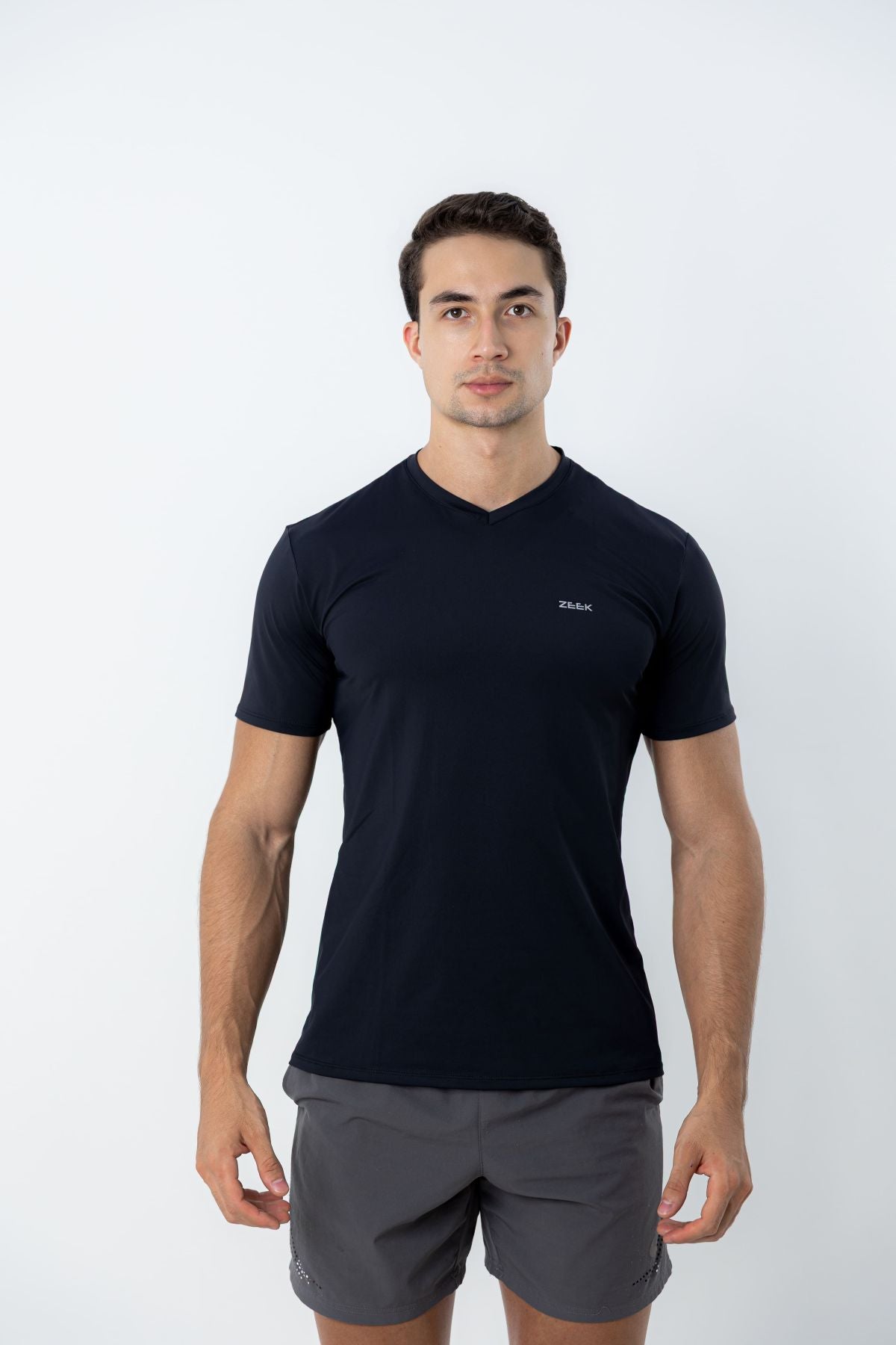 Camiseta Masculina Poliamida Tech Force - Gola V - Preto