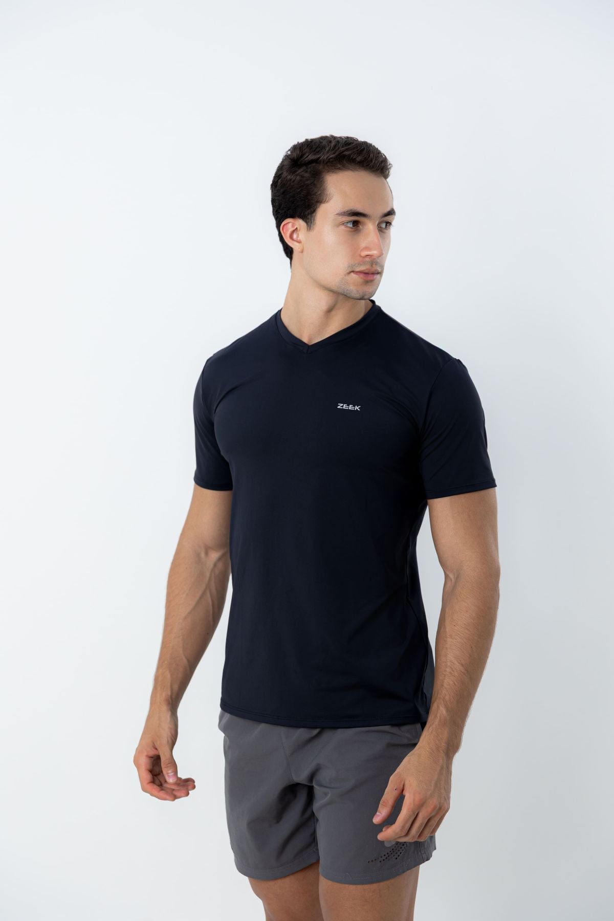 Camiseta Masculina Poliamida Tech Force - Gola V - Preto