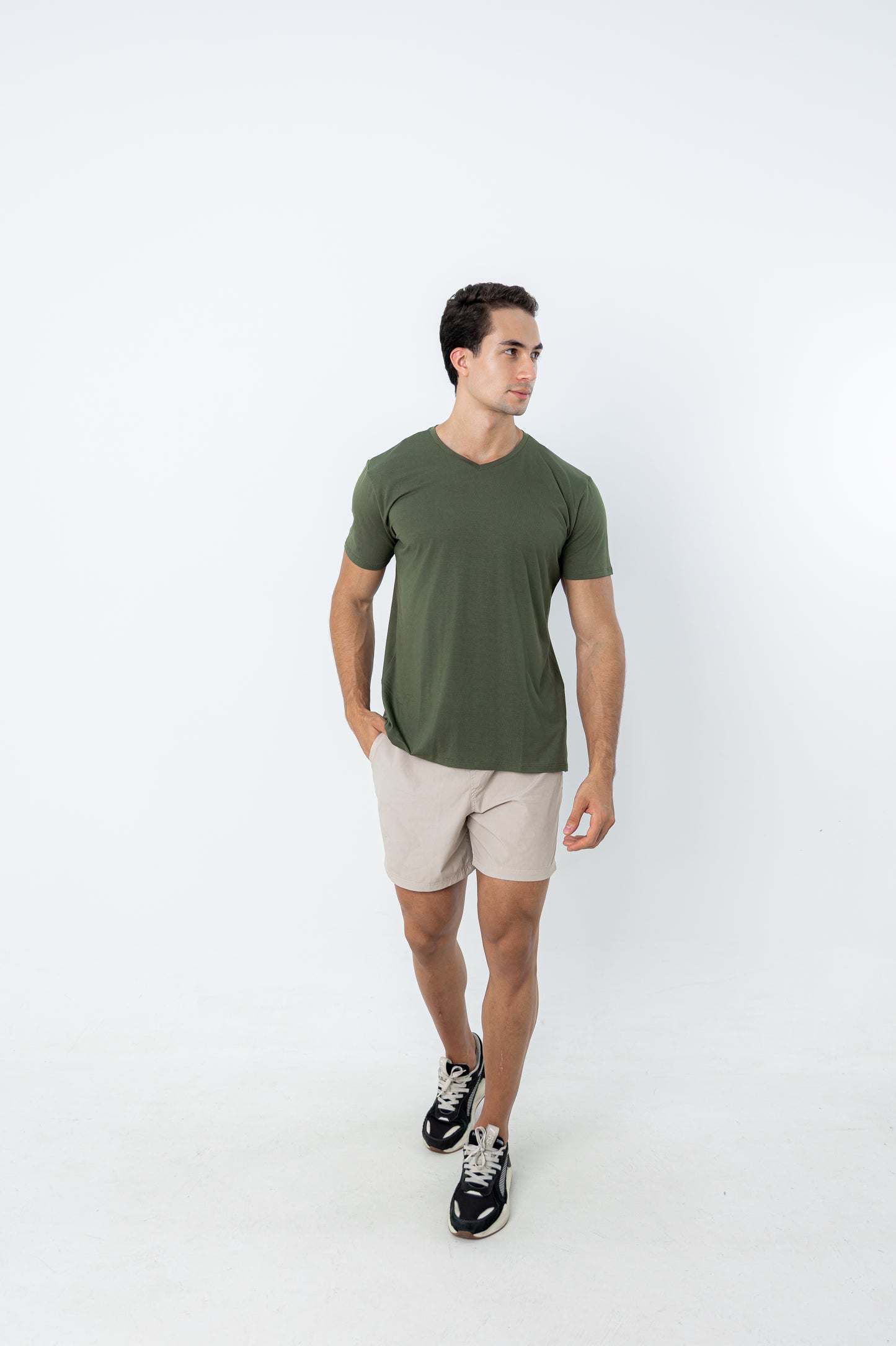 Camiseta Tech Urban Modal - Gola V - Verde Militar
